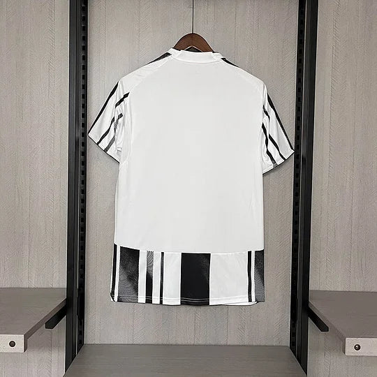 2025/2026 Juventus Home Soccer Jersey
