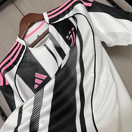 2025/2026 Juventus Home Soccer Jersey